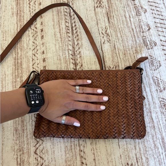 100% Leather Woven Crossbody Brown - Picture 6 of 7